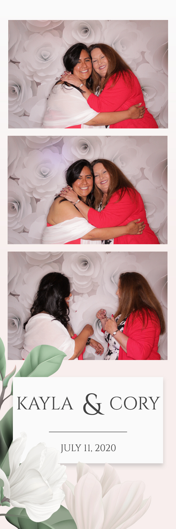 Kayla and Cory Wedding | View more photos from the event at gallery.photoboothbillings.com/u/PhotoBoothBillings/Kayla-and-Cory-Wedding